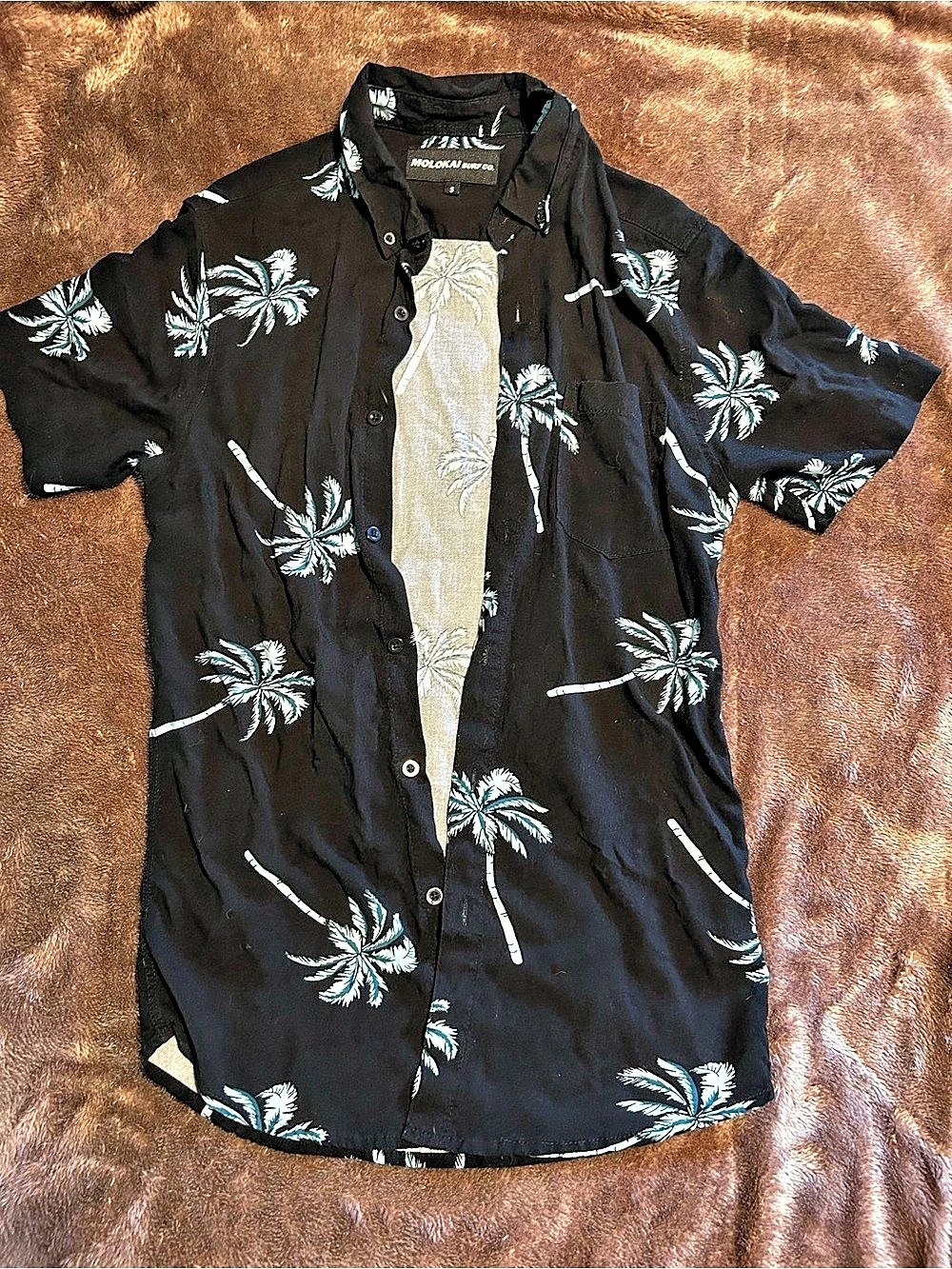 Molokai Surf Co. Black Palm Tree Short Sleeve Button-Up Shirt. Black Palm Tree